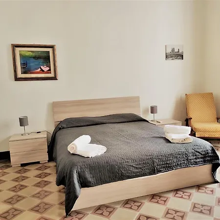 Residenza Diana- Ortigia Holidays Syracuse Exterior photo