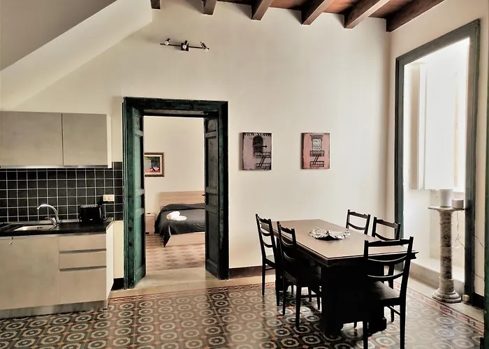 Residenza Diana- Ortigia Holidays